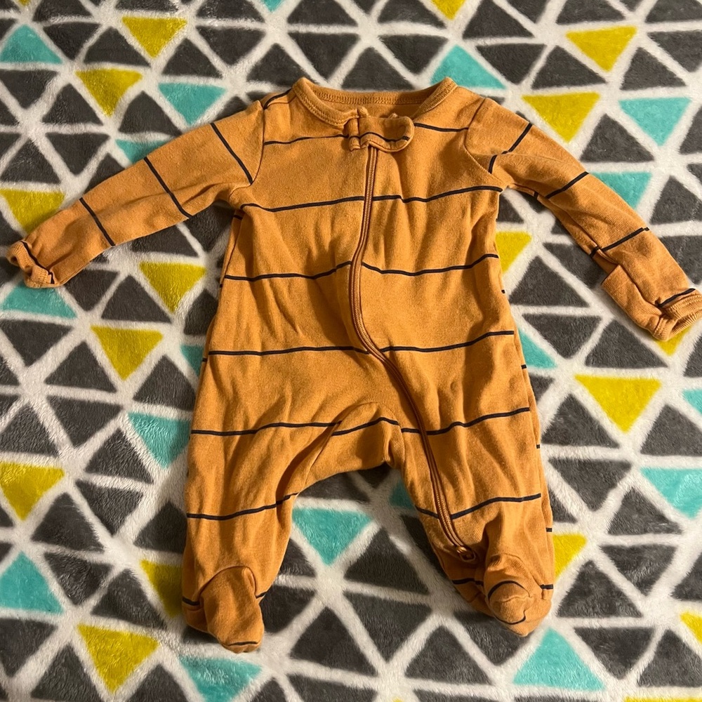 Striped One Piece bundle - Picture 5 of 6